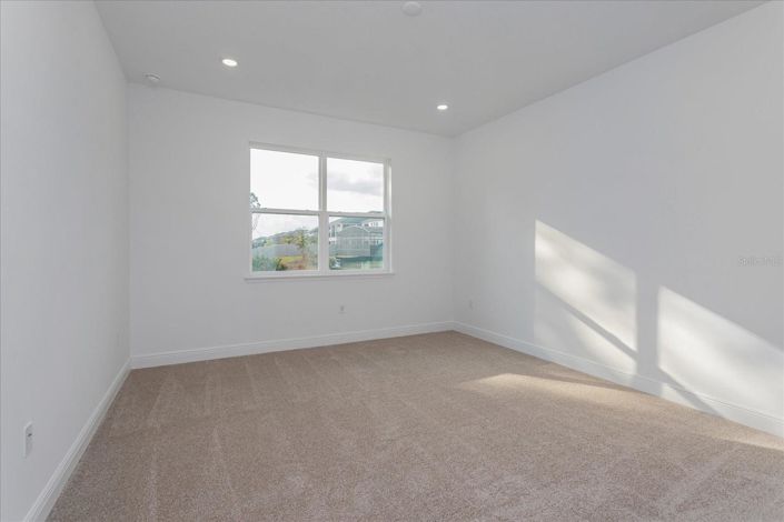 Image No.11-3 Bed House for sale