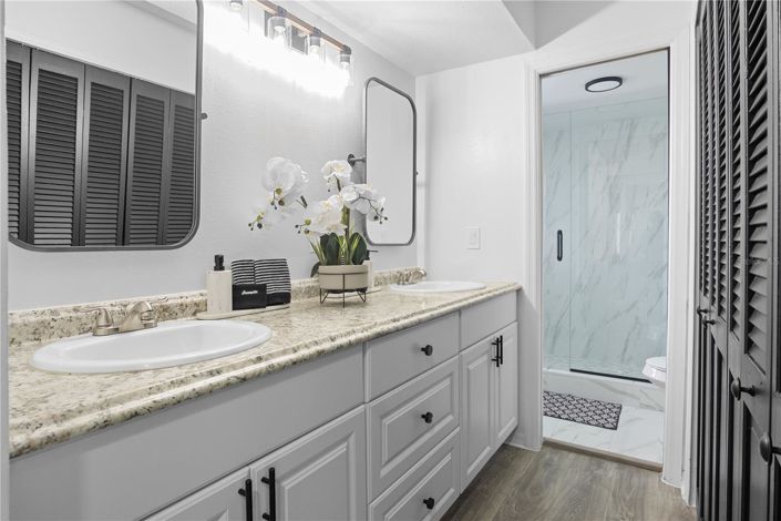 Image No.62-6 Bed House for sale