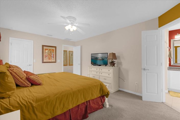 Image No.25-7 Bed House for sale