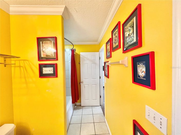 Image No.30-7 Bed House for sale