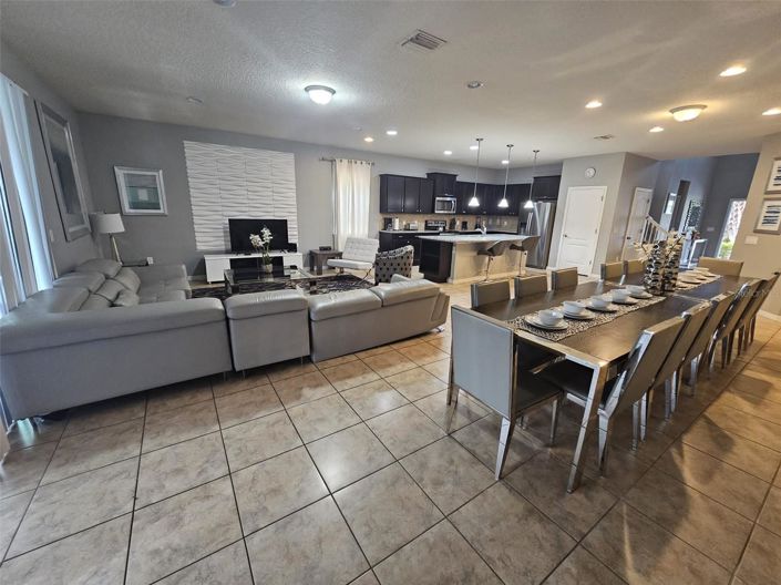 Image No.10-8 Bed House for sale