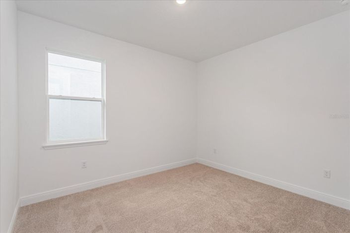 Image No.17-4 Bed House for sale