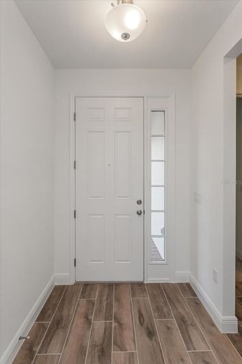 Image No.2-4 Bed House for sale