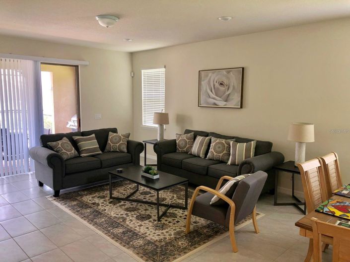 Image No.13-6 Bed House for sale