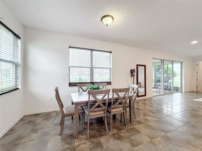 Image No.19-5 Bed House for sale