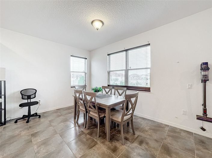 Image No.5-5 Bed House for sale