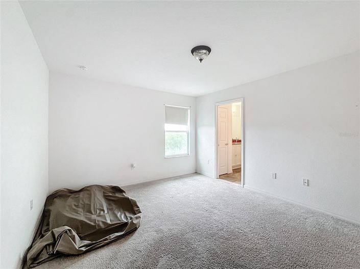 Image No.52-5 Bed House for sale