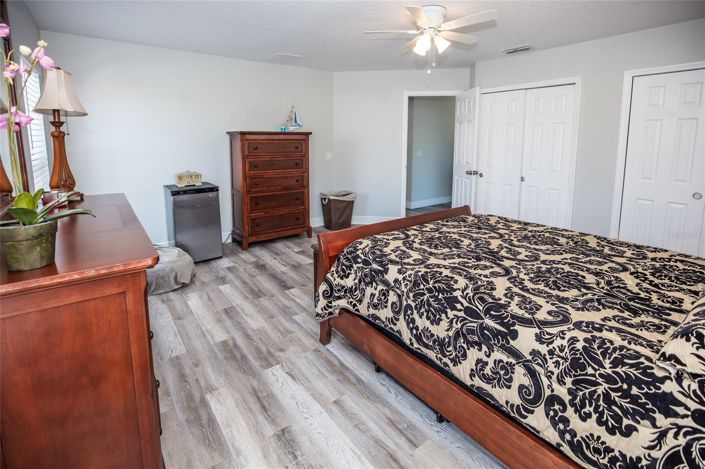 Image No.61-6 Bed House for sale