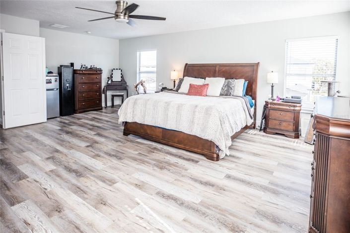 Image No.66-6 Bed House for sale