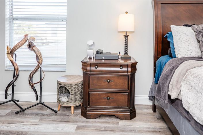 Image No.67-6 Bed House for sale