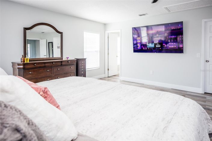 Image No.70-6 Bed House for sale