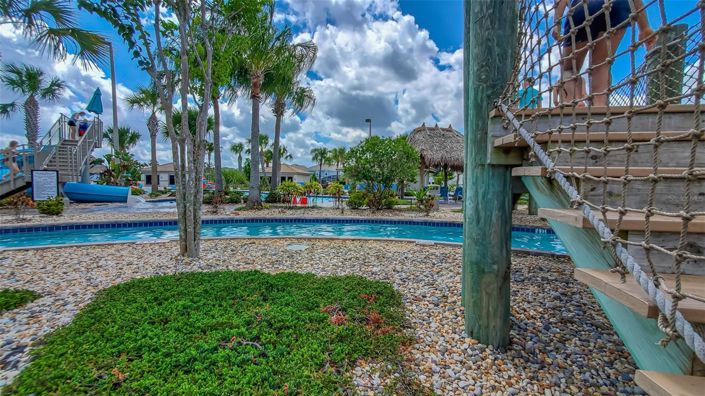 Image No.80-5 Bed House for sale