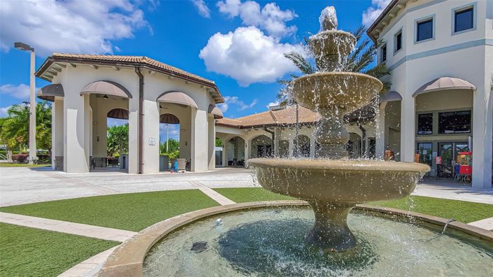 Image No.92-5 Bed House for sale