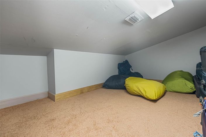 Image No.27-5 Bed House for sale