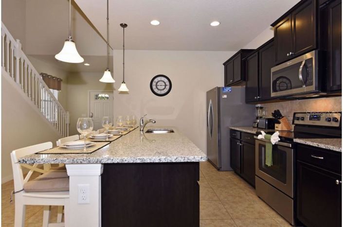 Image No.6-7 Bed House for sale