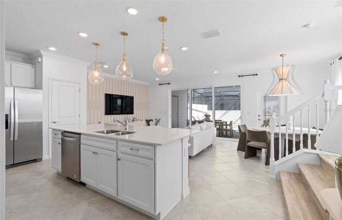 Image No.11-5 Bed Townhouse for sale