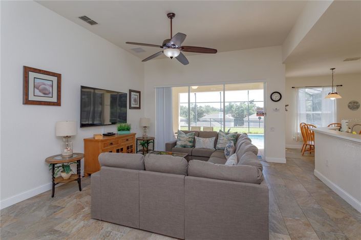 Image No.5-5 Bed House for sale