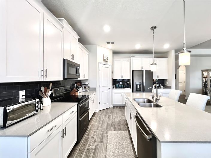 Image No.19-4 Bed House for sale