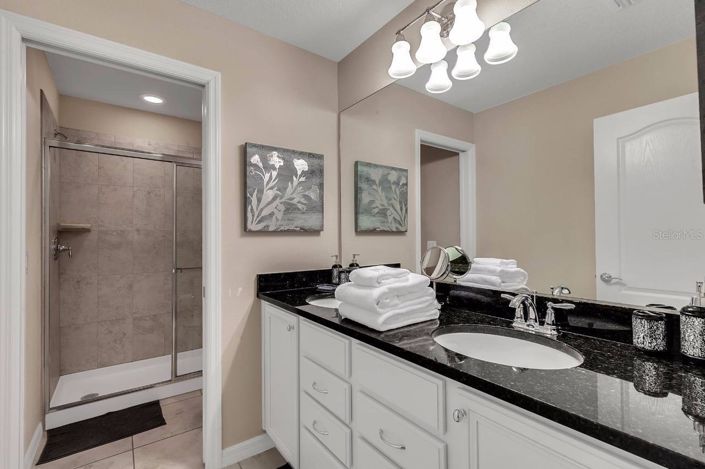 Image No.27-7 Bed House for sale