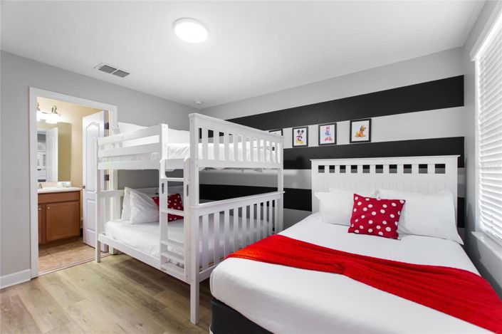 Image No.14-7 Bed House for sale