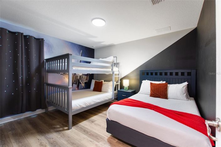 Image No.15-7 Bed House for sale