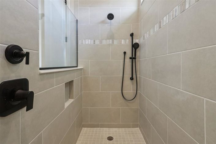 Image No.21-3 Bed House for sale