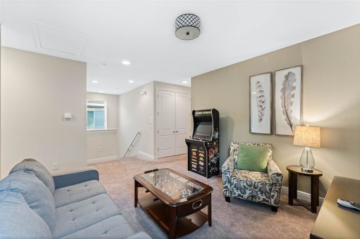 Image No.10-8 Bed House for sale