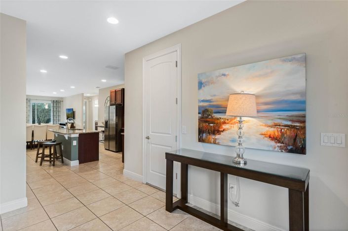 Image No.5-8 Bed House for sale