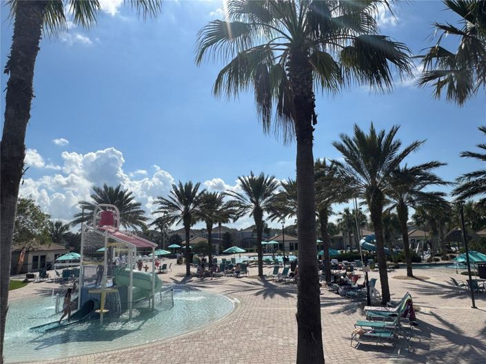 Image No.26-6 Bed House for sale