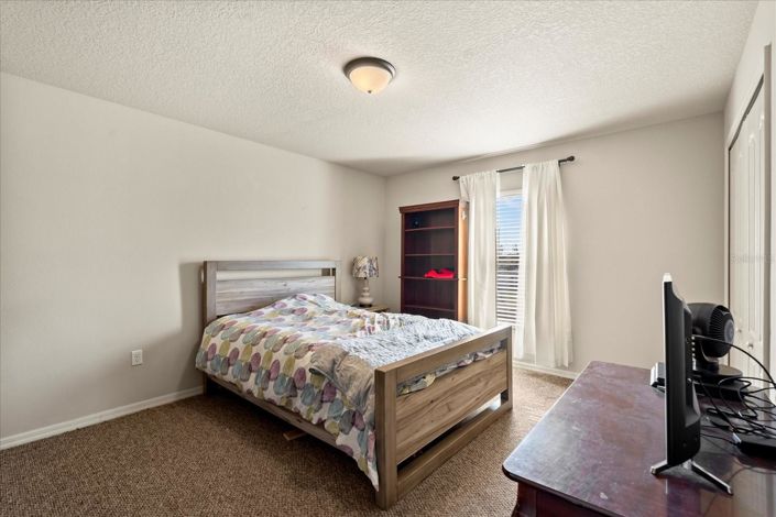 Image No.17-5 Bed House for sale