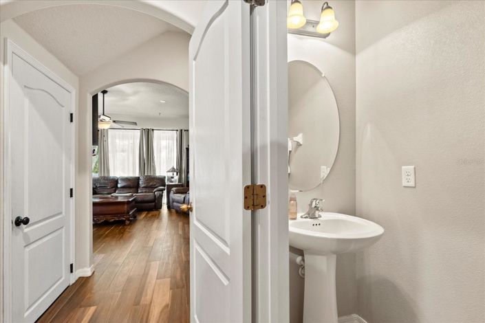 Image No.29-5 Bed House for sale