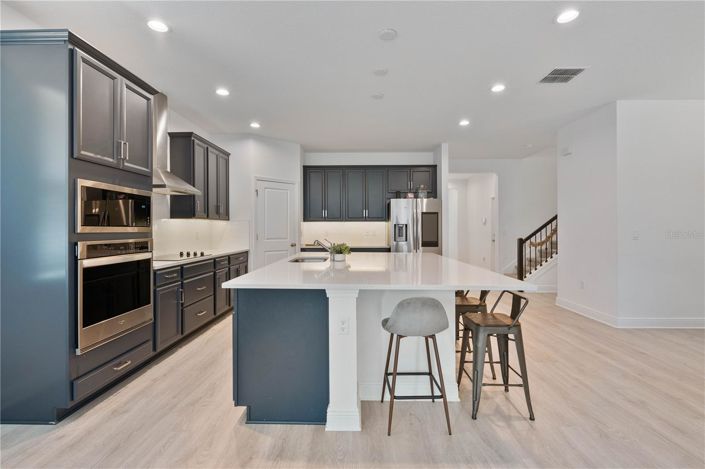 Image No.10-5 Bed House for sale