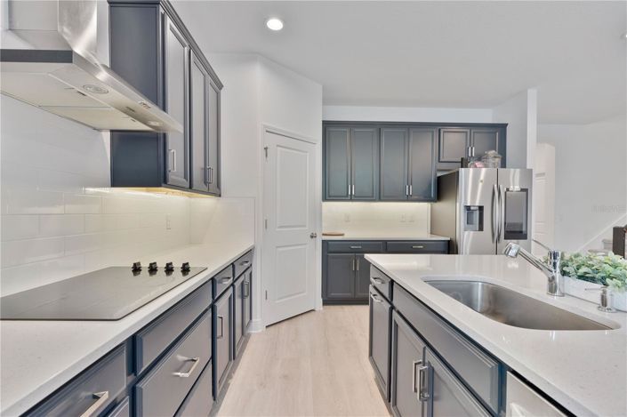 Image No.9-5 Bed House for sale