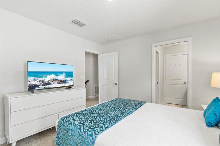 Image No.28-6 Bed House for sale