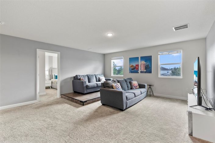 Image No.32-6 Bed House for sale