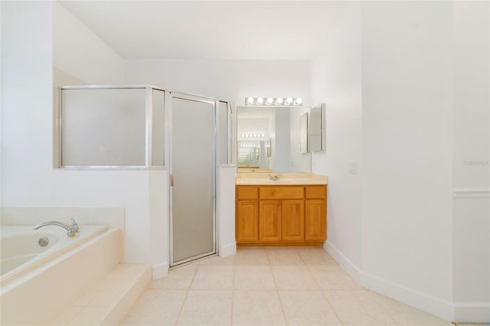 Image No.15-5 Bed House for sale