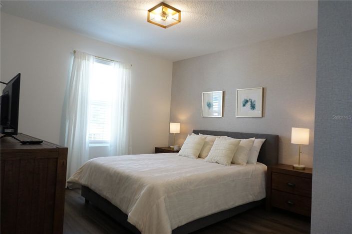 Image No.16-6 Bed House for sale