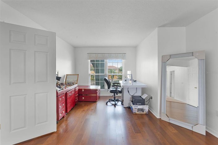 Image No.19-5 Bed House for sale