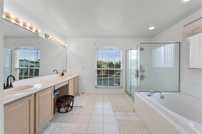 Image No.21-5 Bed House for sale