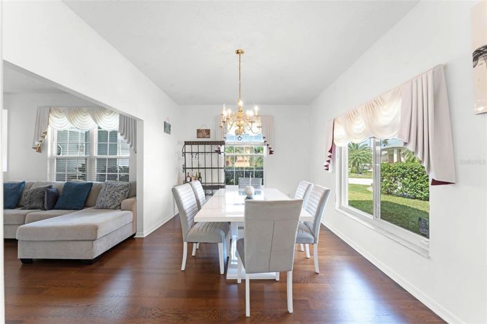 Image No.8-5 Bed House for sale