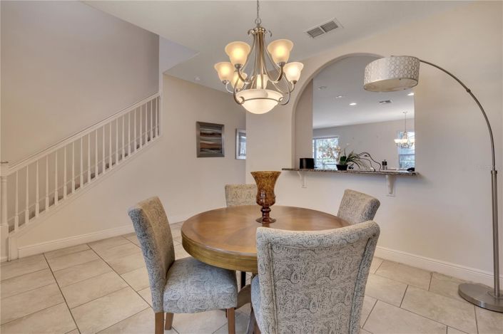 Image No.12-6 Bed House for sale