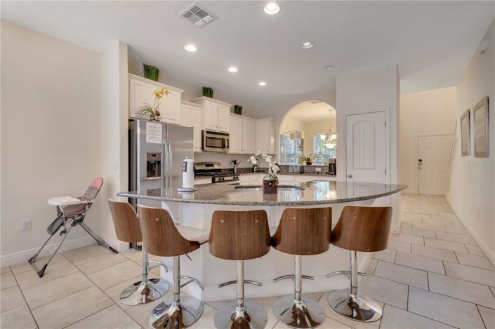 Image No.14-6 Bed House for sale