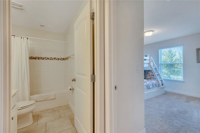 Image No.40-6 Bed House for sale