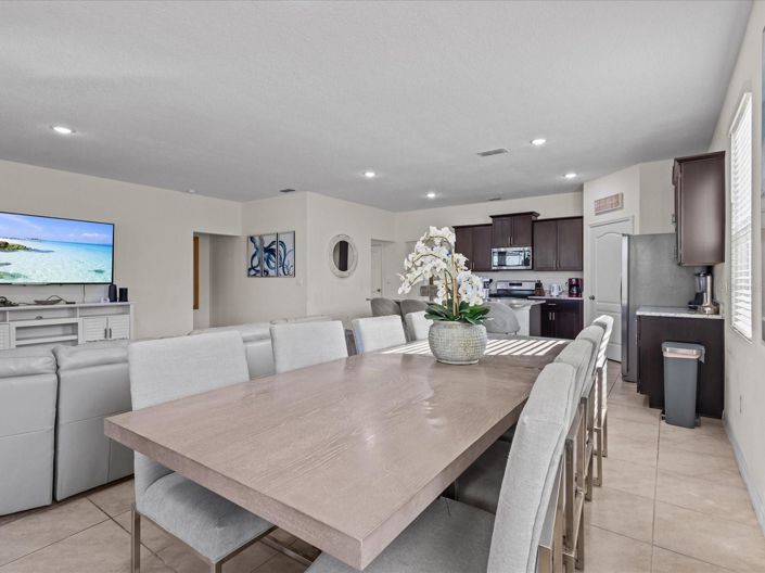 Image No.13-6 Bed House for sale