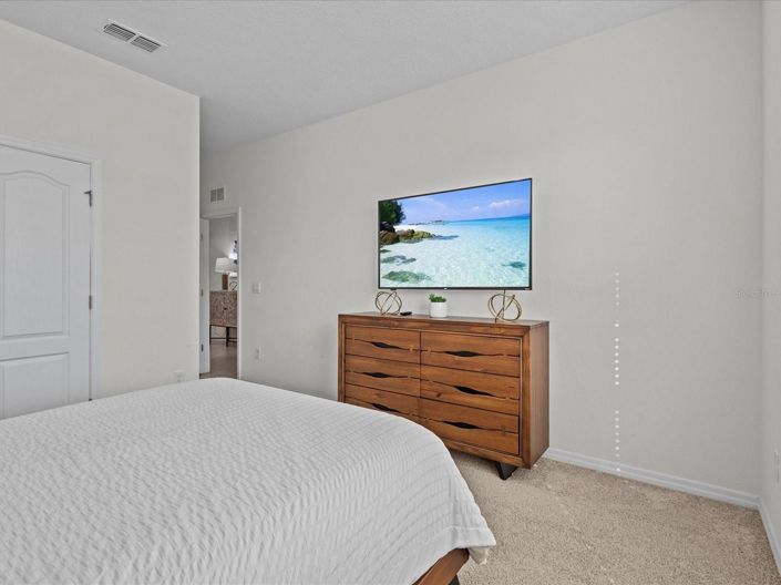 Image No.17-6 Bed House for sale