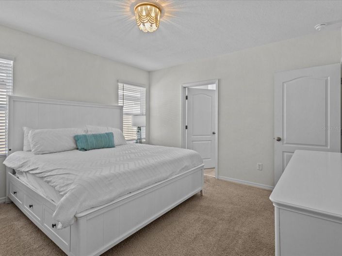 Image No.35-6 Bed House for sale