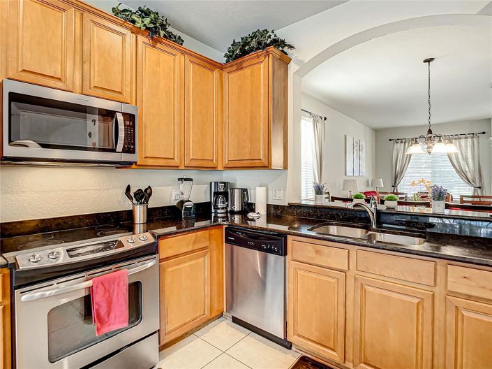 Image No.15-6 Bed House for sale