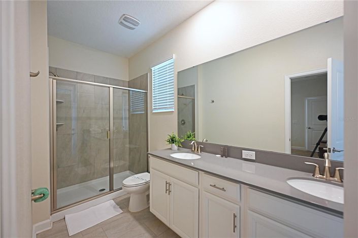 Image No.17-5 Bed House for sale