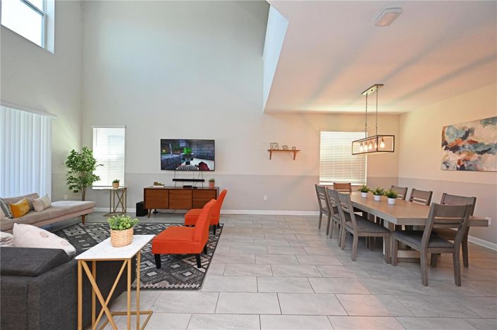 Image No.4-5 Bed House for sale