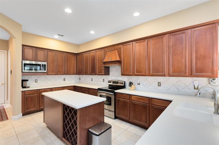 Image No.21-4 Bed House for sale